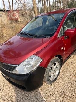 نيسان فيرسا